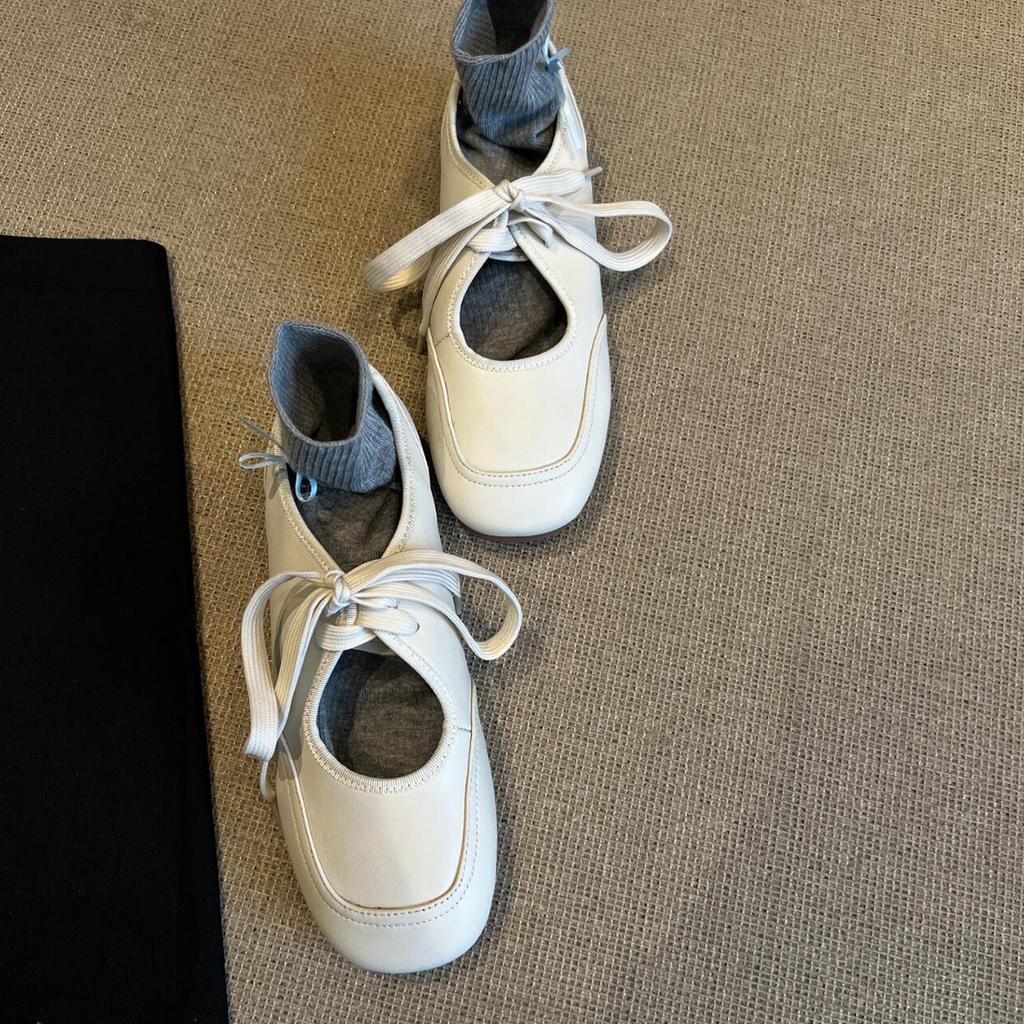 Versatile Little White Shoes Women's Hollow Lace-up Single Shoes Retro Square Head Flat Bottom Comfortable Mary Jane Shoes