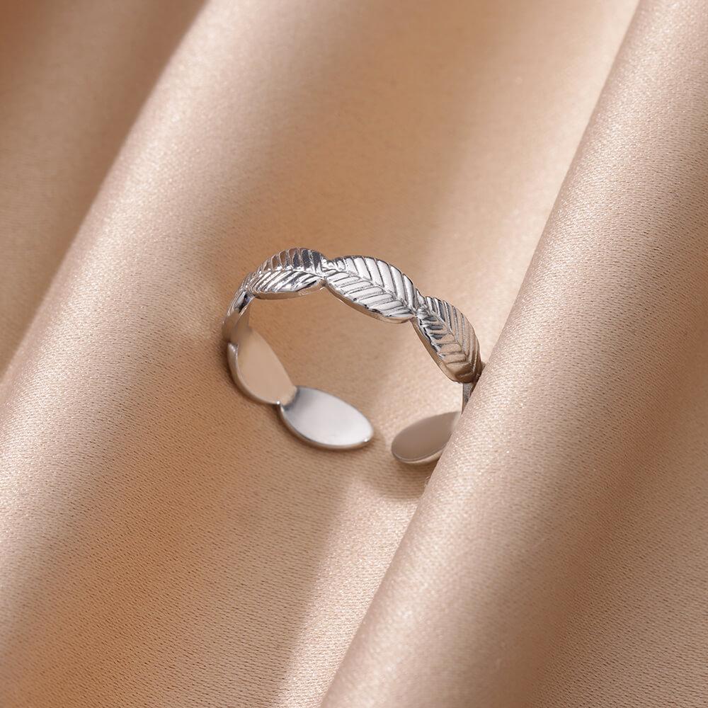Anello aperto a forma di cuore in acciaio inossidabile color oro per donna, non scolorisce, alla moda, squisito, estetico, gioiello romantico per coppia