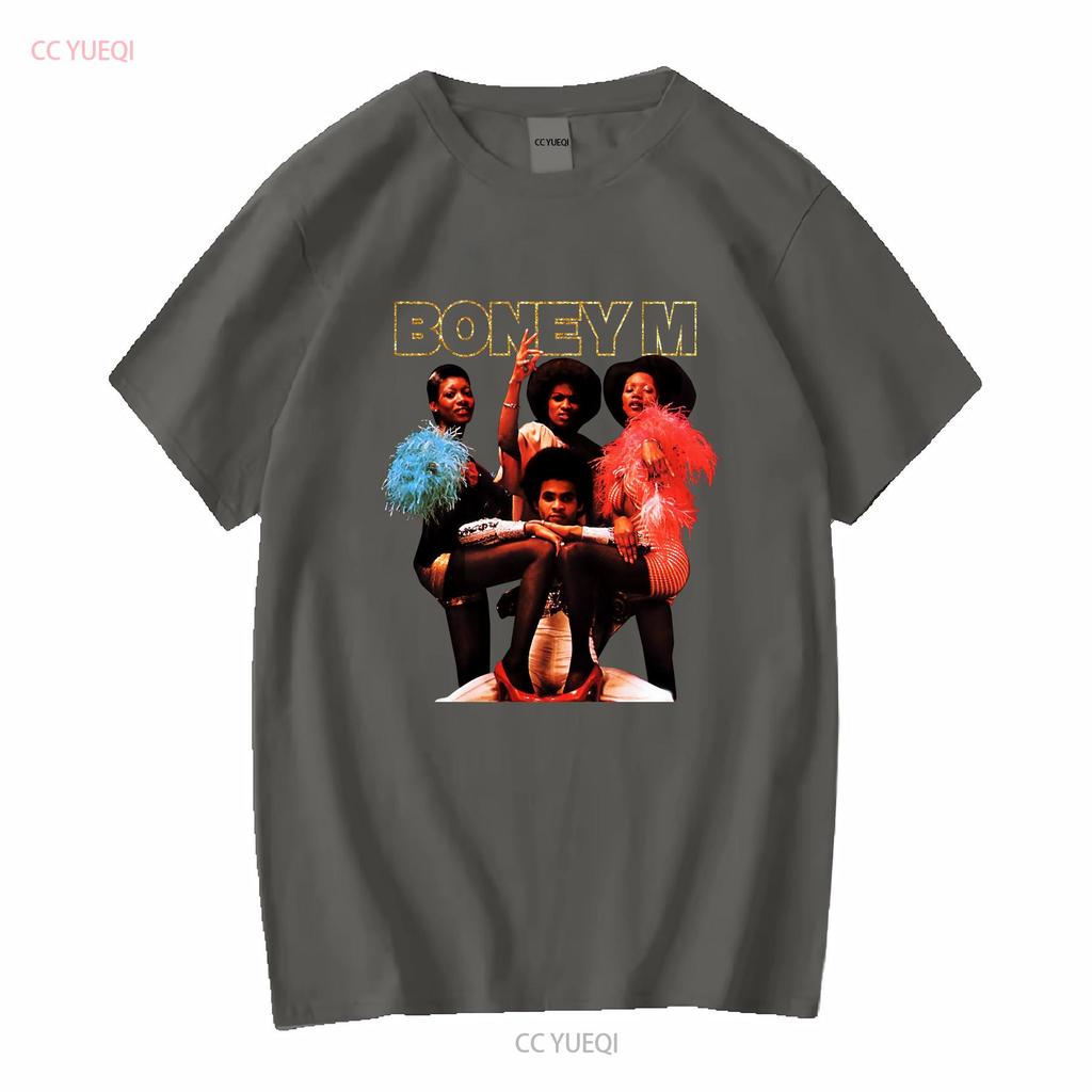 Boney M Daddy Cool Nero Taglia dalla S alla 5XL Maglietta QQ1091 vintage Lavata grafica moda Comoda Elegante streetwear uomo