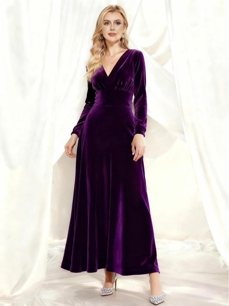 European & American Women's Velvet V-Neck Long Sleeve Dress (Autumn/Winter 2026)