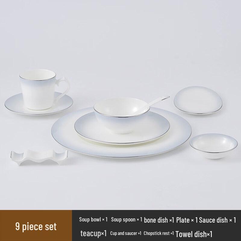 

Роскошный керамический набор столовой посуды