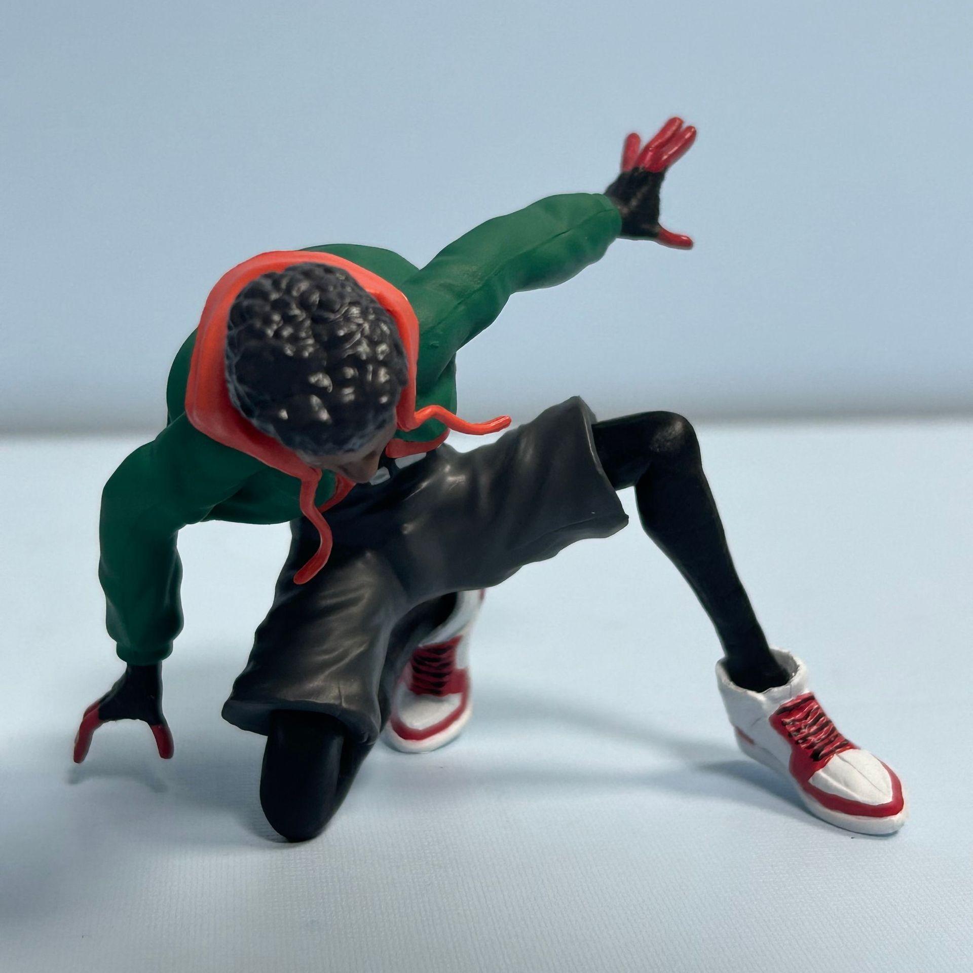 

10cm Miles Spider Man Anime Figure Super Double Headed Handmade Toy Thousand Value Practice Doll Model Gift Kid Friendly Entertaining Fun Play Safe