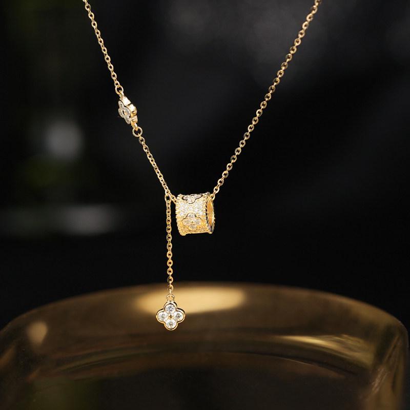 Exquisite Clover Tassel Clavicle Necklace: High-End Fashion for Girls