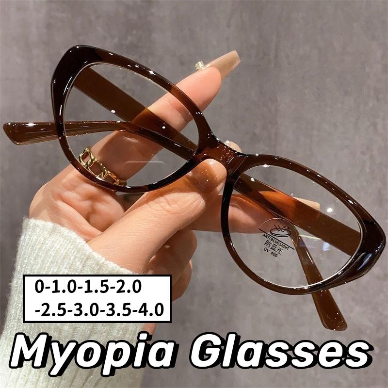 Unisex mote Luksus ferdige nærsynthetsbriller Dame Trendy Design Cat Eye Eyewear Herre Dame Stilfulle nærsynsbriller