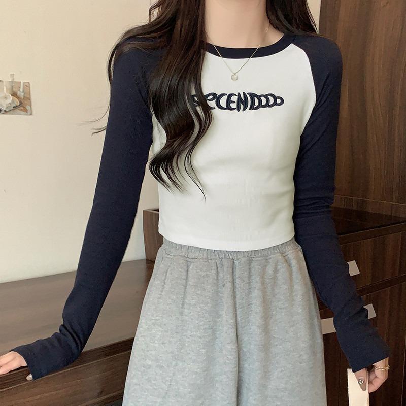 Real shot long-sleeved T-shirt women's autumn and winter short, small inner bottoming shirt German velvet plush shoulder sleeve top