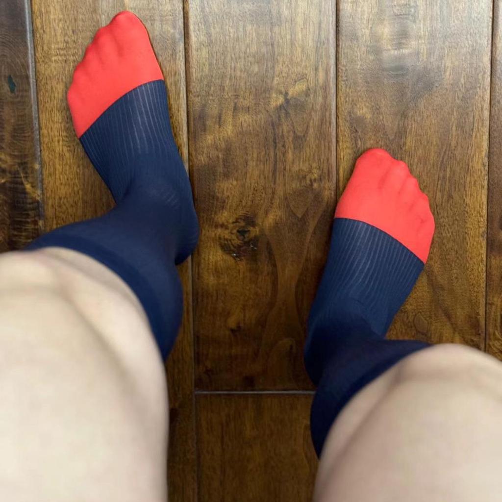 Zhou Men's Business Red Toe Pinstripe Mid-Length Formal Stockings