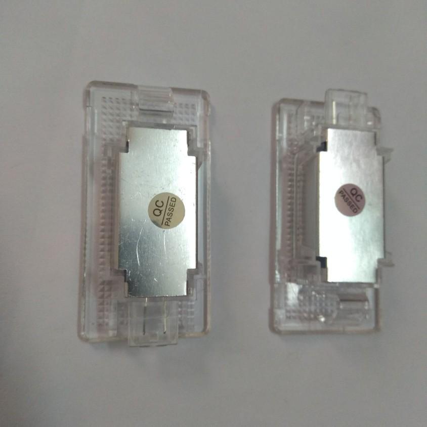 BMW E82-E93, F01-F02 Luggage Compartment & Tailgate Light Assembly.