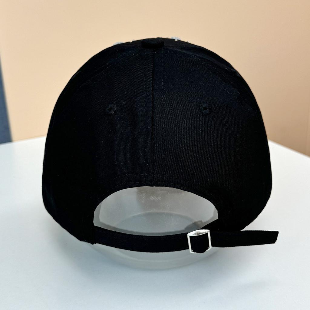 Spring and summer gypsy star rhinestone hat can be worn in all seasons, fashionable and simple baseball cap, female travel show face small cap