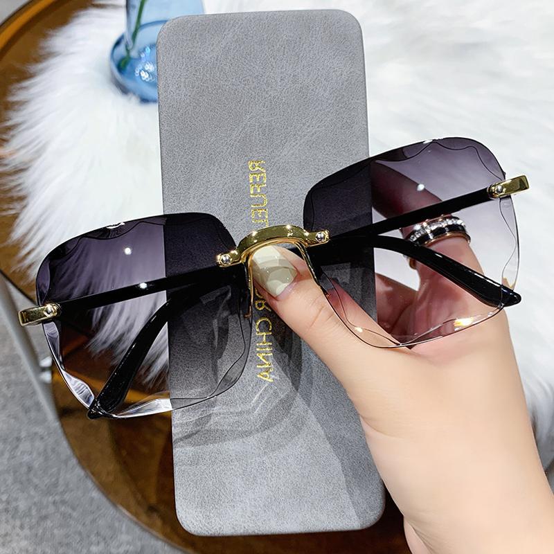 Original Square Frame Sunglasses For Women Beach Fashion Gradient Frameless Sunglass Anti Radiation Shades Branded Women's UV400 Eyeglasses