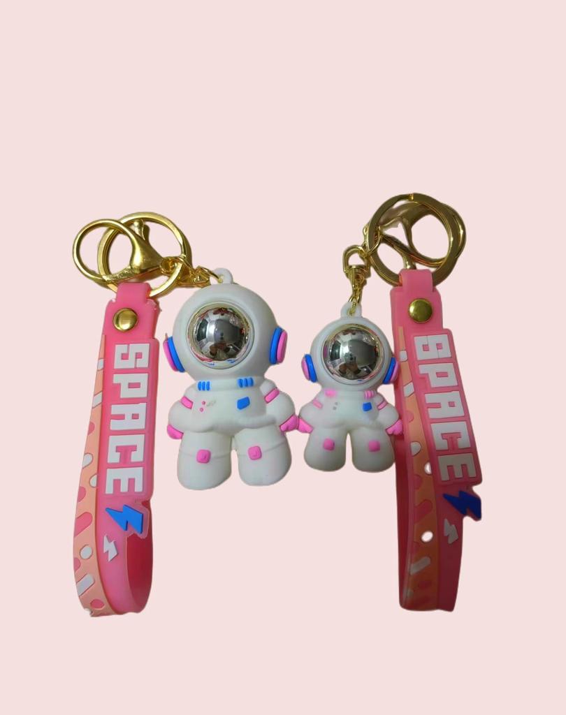 6cm Cartoon Lightning Bear Keychain Cute Astronaut Bear Doll Keyring Bag Pendant Couple Car Keyholder Creative Bag Charm Accessories