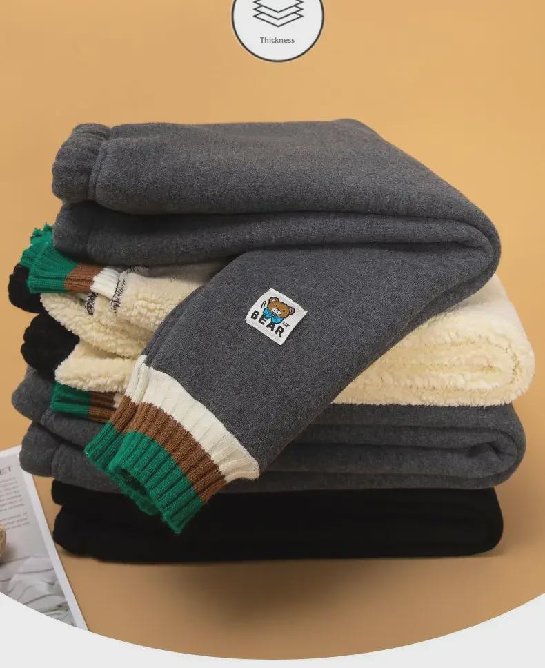 Stilvolle schwarze, mit Samt gefütterte Winter-Leggings für Mädchen - Warme und gemütliche Hosen für Kinder