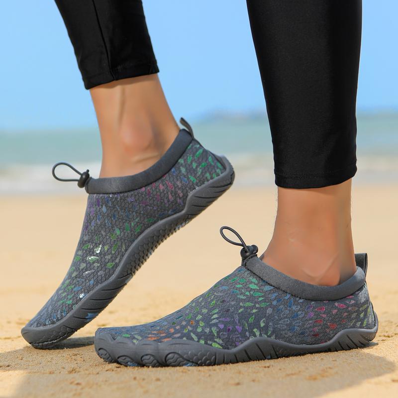 Women Aqua Shoes Summer Men's Breathable Wading Sneakers Barefoot Beach Walking Shoes Seaside Water Sports Shoes
