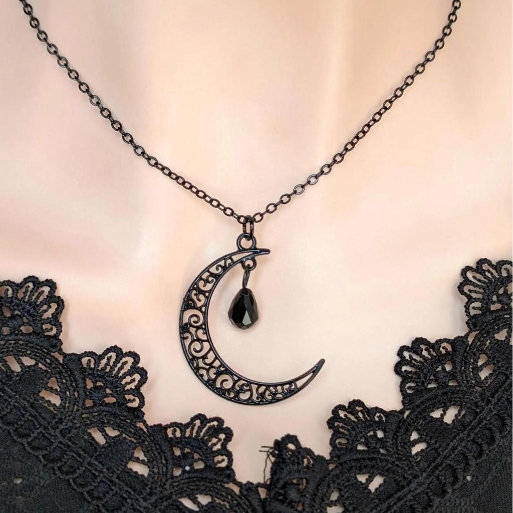 Collier Lune Gothique Avec Pendentif en Alliage Pour Femmes Élégant Accessoire de Bijouterie