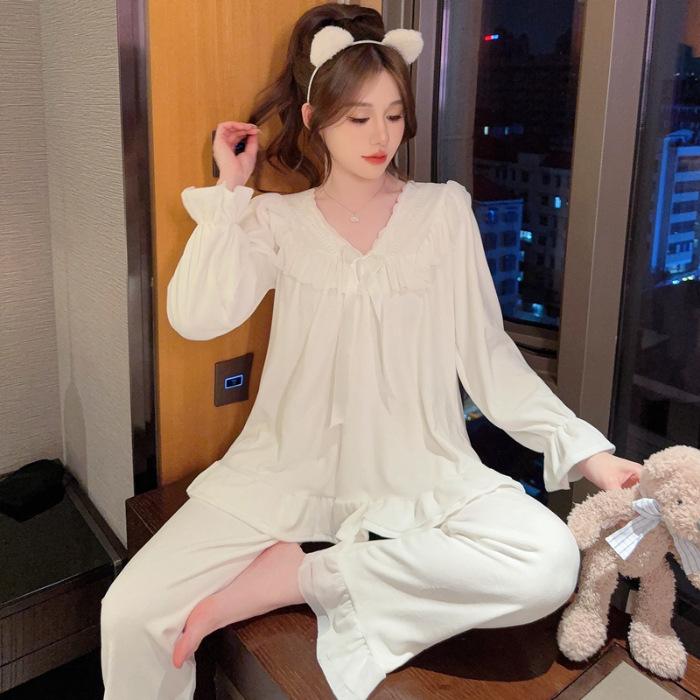 Autumn/Winter Women's Lace Velvet Pajama Set - Long-Sleeved, Soft, Warm, Princess Style