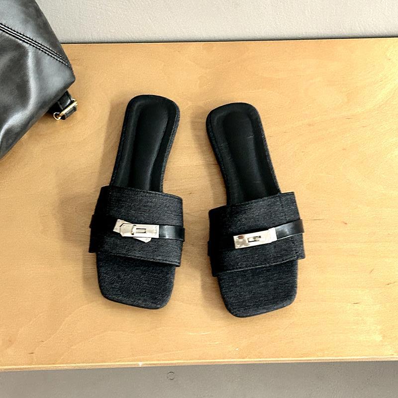 French Niche Internet Celebrity Lock Women's Casual One-word Slippers Summer New Fashion Versatile Square Head Flat Bottom Sandals