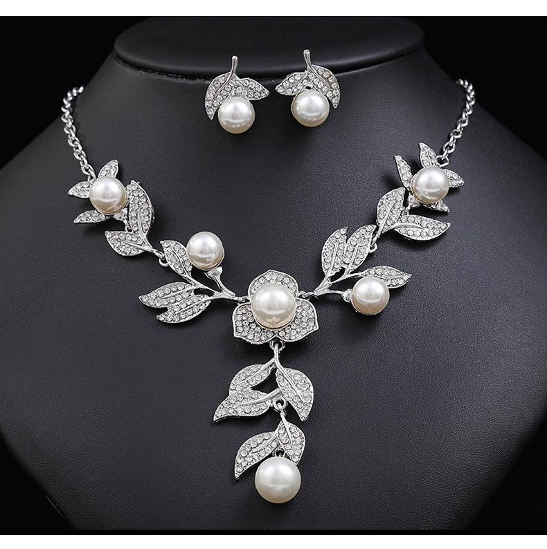 New Necklace Set for Women - Luxury and Exclusive Bridal Wedding Accessories - Pearl Collar Chain Jewelry for Brides