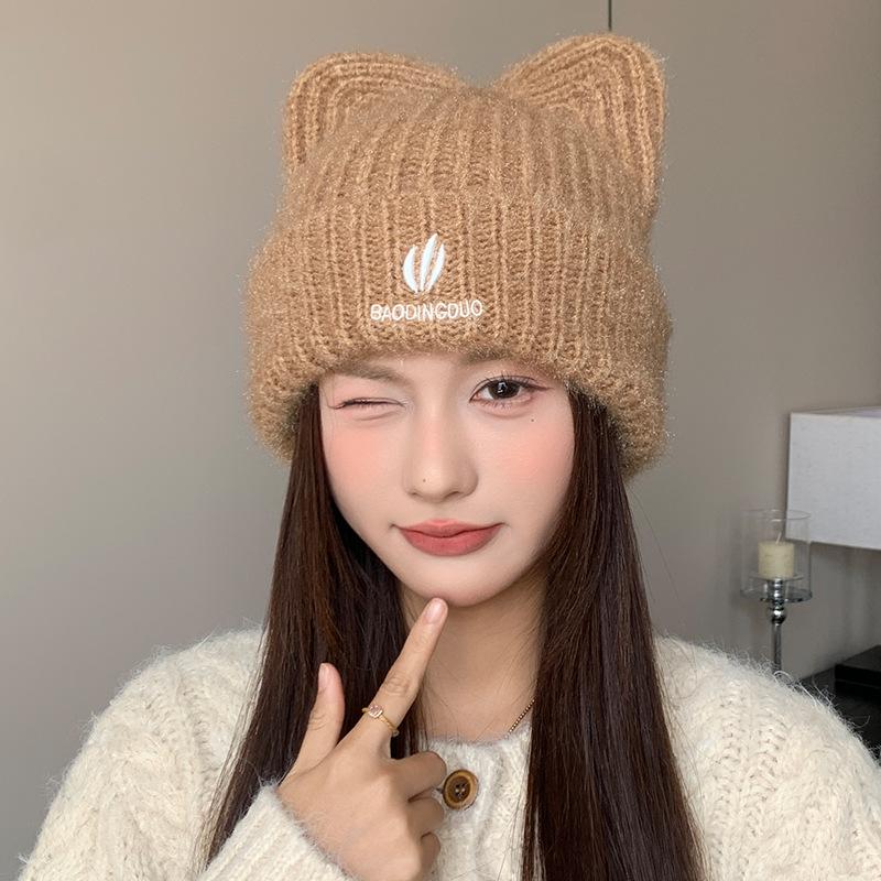 Süße und niedliche Katzenohren Wollmütze Herbst und Winter Warmer Ohrenschutz Strickmütze Japanische Gesicht zeigende kleine Überziehmütze für Frauen