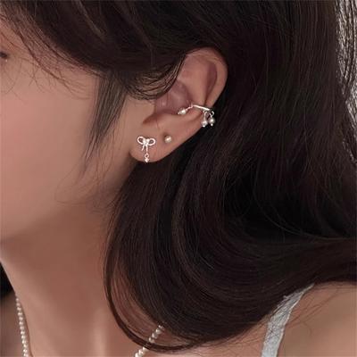 Korean Version of Exquisite Bow Stud Earrings, Ear Holes, Small Love Zircon Earrings, Earrings.