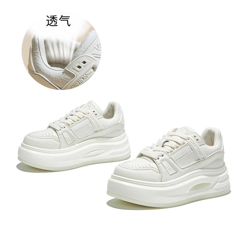 Suction film sole leather little white shoes autumn new heightening platform shoes children's niche casual shoes versatile women's shoes