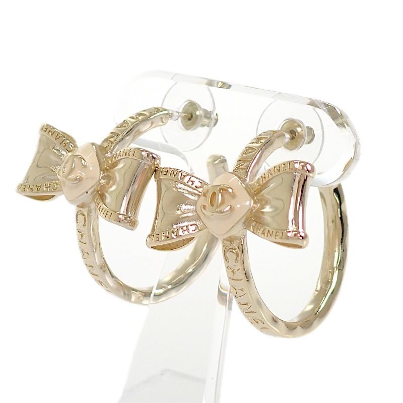 Chanel Pierce Metal Women
