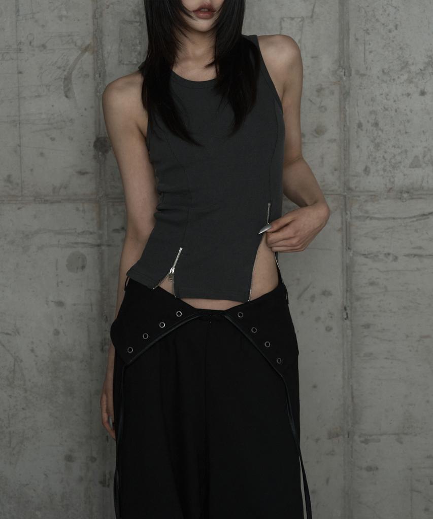 ETRE AU SOMMET Unbal Panel Open Zipper Point Sleeve (Dark Gray)