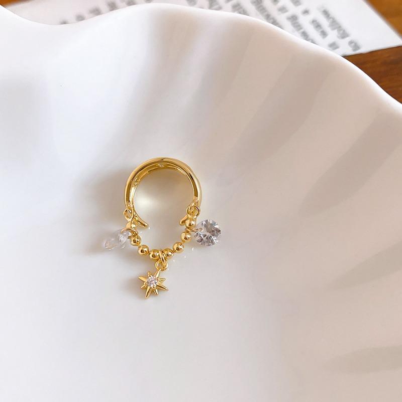 Bright Mangxing~ Super Sparkling Zircon Star Pendant Ear Clip No Ear Piercing Personalized Ear Bone Clip Light Luxury Premium Earrings