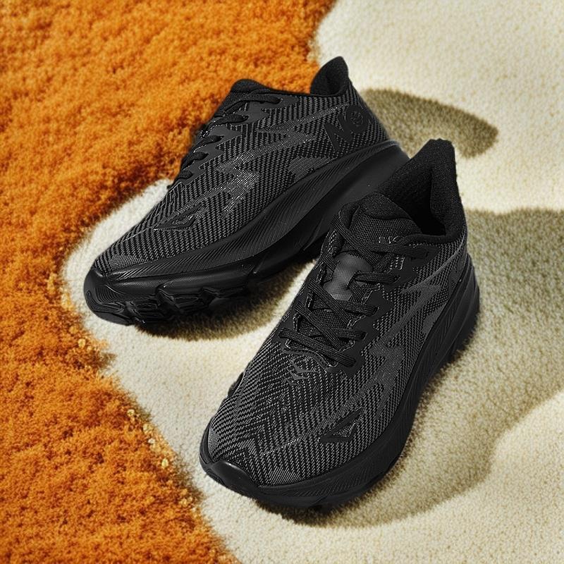 Letnie gorące modne buty do biegania z amortyzacją, wygodne i oddychające buty sportowe