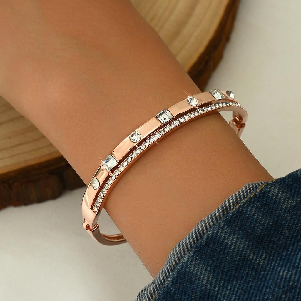 Cross border New Love Bracelet Women's High end Feeling Full Diamond Exquisite Bracelet Square Light Luxury Jewelry Wholesale