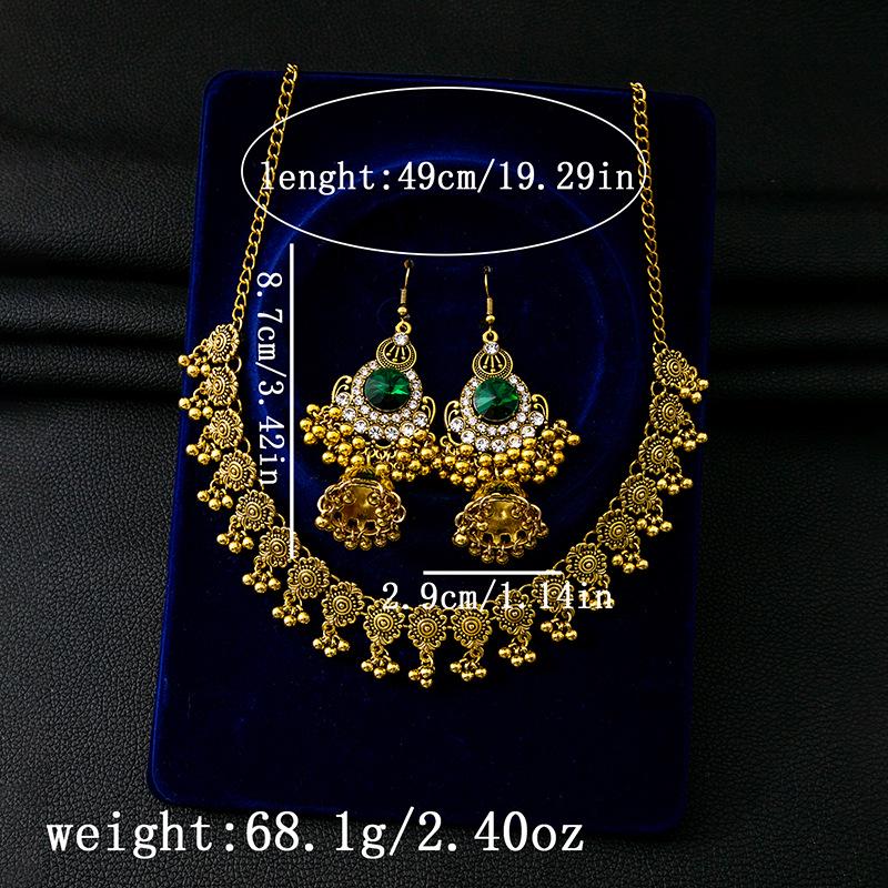 Bohemian Retro Diamond Jewelry Set: Round Earrings & Rice Bead Pendant Necklace.