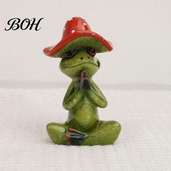 Exquisite Resin Crafts Yoga Mushroom Frog Figurine, Creative Statue, Cute Sitting Small Entrance Hall Decor Green Ornament for Home Office Shelf