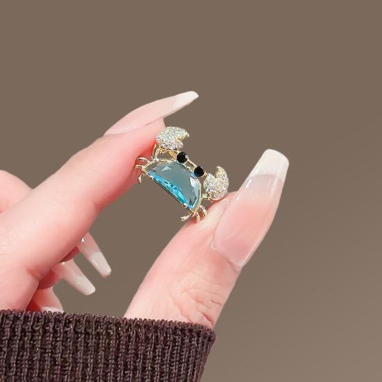 Women Brooch Sparkling Rhinestones Blue Shell Small Crab Shape Lapel Pin Suits Coats Bags Scarves Badge Versatile Accessory