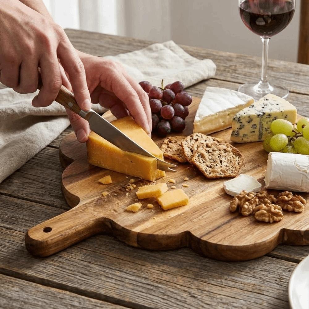 Intricate Handle Wood Cutting Board Scalloped Edge Bread Board Chopping Board Cutting Meat