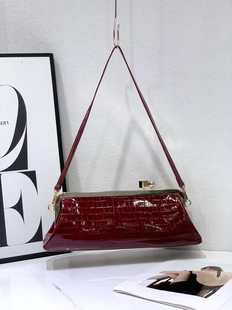 Women's Luxury Top Handle Underarm Bag  Fashionable Designer Shoulder Handbags Crossbody Bag Evening Clutch