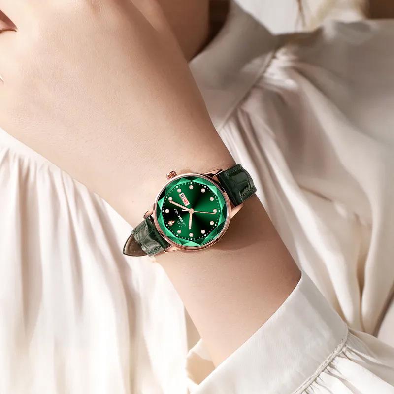 Diamond-Shaped Women's Quartz Watch with Leather Strap, Waterproof, and Suitable for Students and Couples.