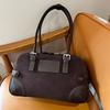 Matte Leder Pendlertasche Tote Kapazität Tragbar Retro Bowling Unterarm Schulter Nieten Element Handtasche