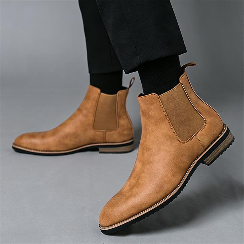 High Quality Winter New Men's Pointed Brown Black Chelsea Ankle Boots British Designer Botas Casual High-tops Motorcycle Shoes