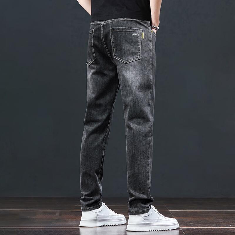 

JEEP Men s Straight-Leg Stretch Denim Jeans 34