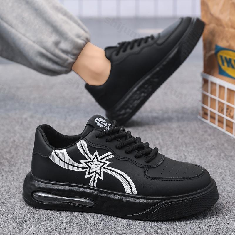 Men's Skateboard Shoes 2025 Fashion Running Shoes Men Leisure Sneakers Soft Sole Outdoor Anti Slip Comfortable Vulcanized Shoes