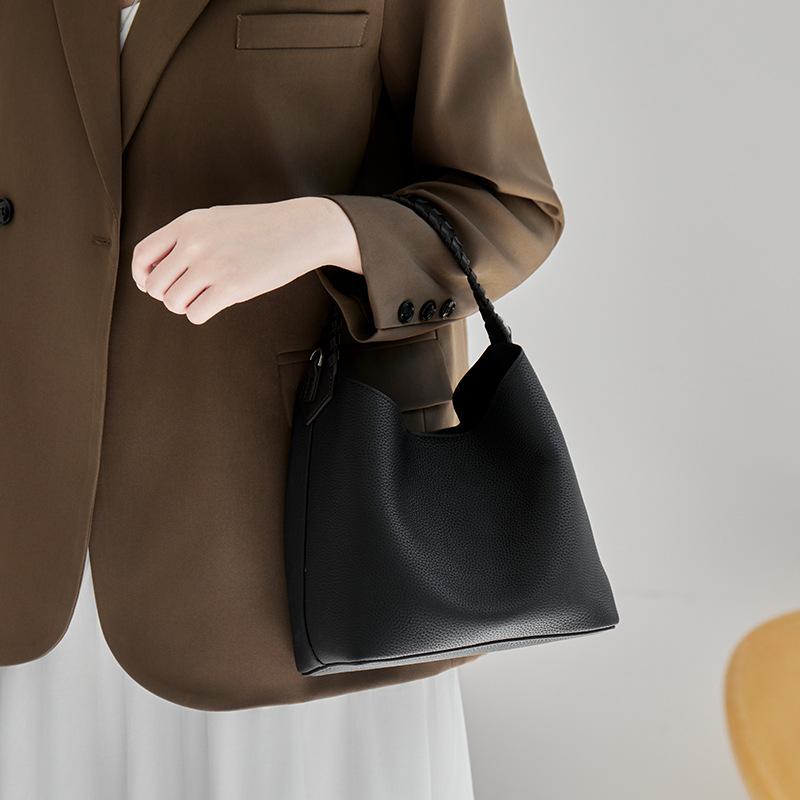 Genuine Leather Bucket Bag, Handbag, Fashionable Crossbody Bag, Shoulder Bag, Bag for Carrying on The Arm