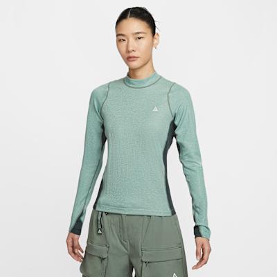 Nike ACG T Shirts Women s Teal Crew Neck Moderate S