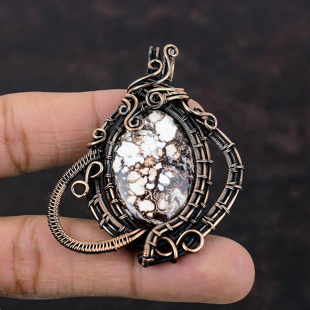 Pandantiv cal sălbatic cu magnezit, sârmă de cupru înfășurată, pandantiv lucrat manual, bijuterii de designer, pandantiv cu piatră prețioasă, bijuterii din cupru, cadou de Ziua Mamei