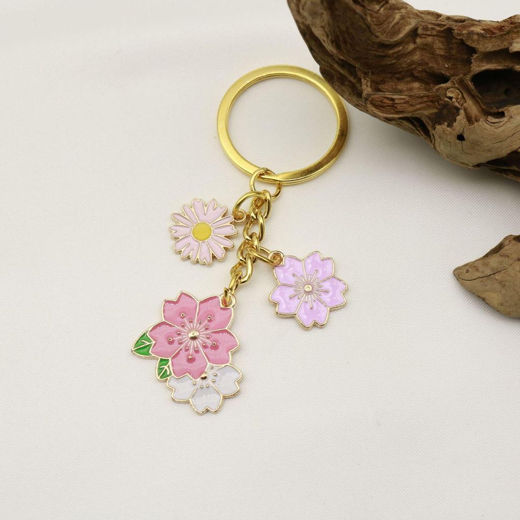 Women's Flower Keychain Pendant - Cute Bag Accessory