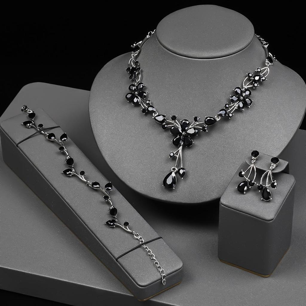 Elegant Crystal Flower Bridal Necklace Set - Fashionable European & American Jewelry Accessories