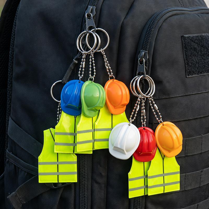 1Pc Creative Vest And Safety Helmet Shaped Keychain Night Travel Reflective Warning Sign Pendant For Backpack Accessories