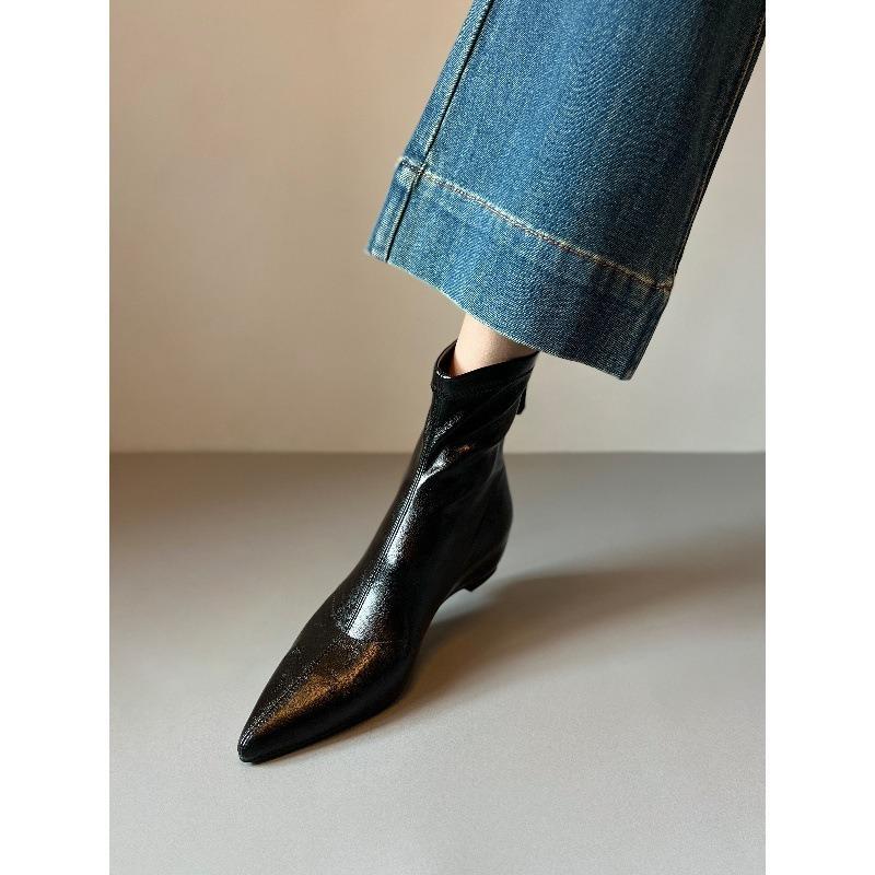 Cowhide version ~ leather boots are simple and elastic thin boots, women's inner heightening boots, pointed toes and slimming fashion boots