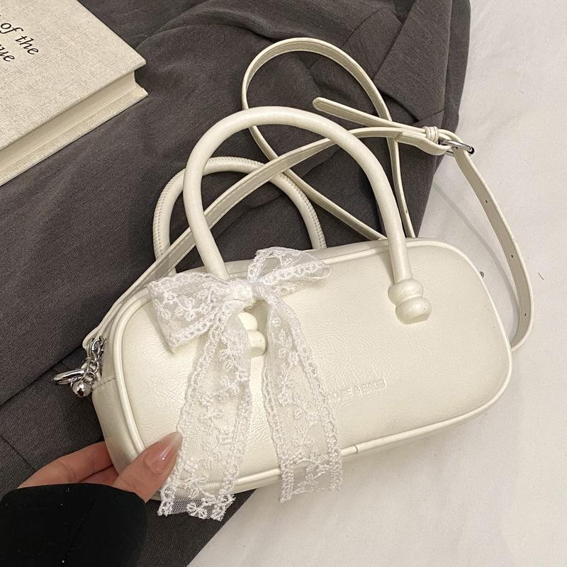 Large capacity bag women's spring and summer retro 2025 new casual messenger bag versatile portable work commuter pillow bag