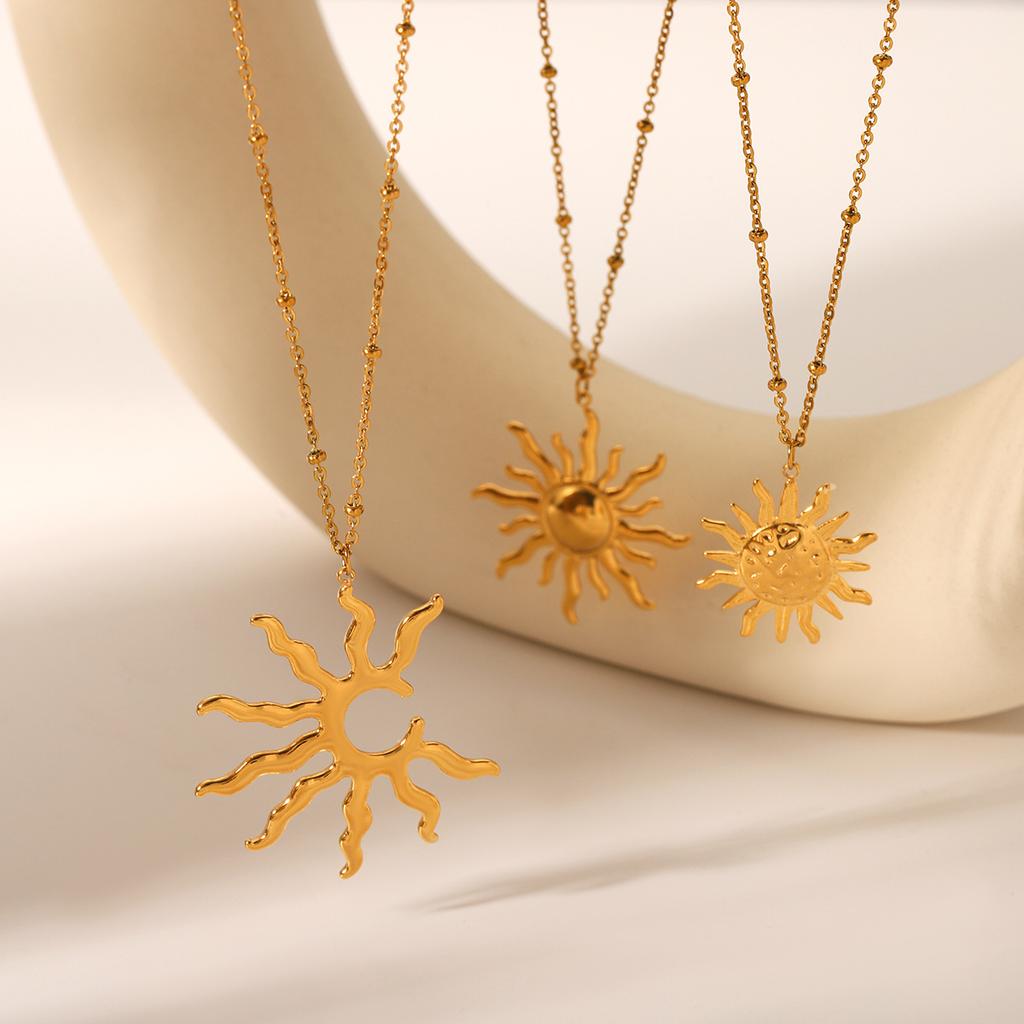 Stainless steel irregular sun pendant necklace, niche design, premium feel, clavicle chain, titanium steel neck chain
