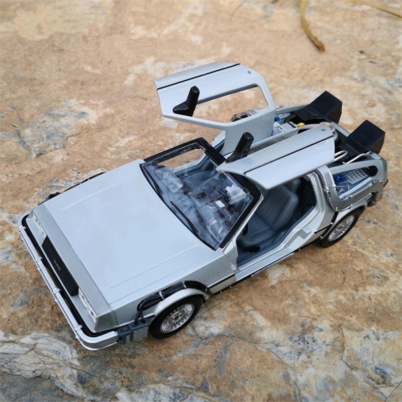 Welly 1:24 DMC-12 DeLorean Time Machine Back To the Future Car Model Diecast Metal Car Model Simulation Collection Kids Toy Gift