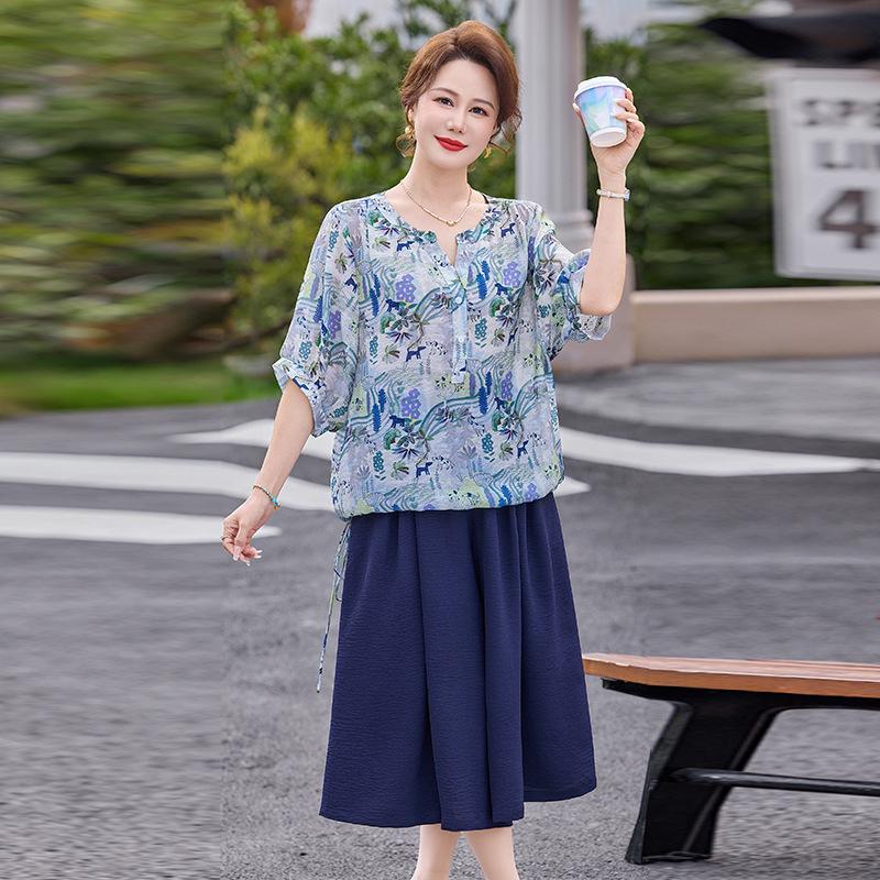 Chiffon Short-Sleeve Top & Wide-Leg Pants Set for Middle-Aged Women