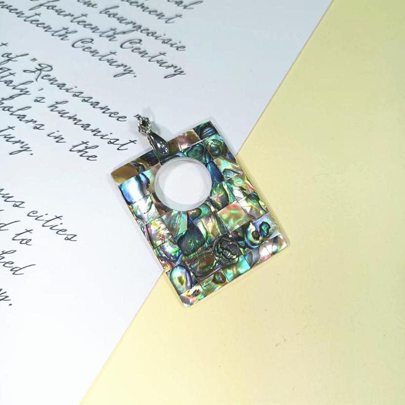 Shell Pendant Necklace With Geometric Shapes For Vintage Jewelry Lovers